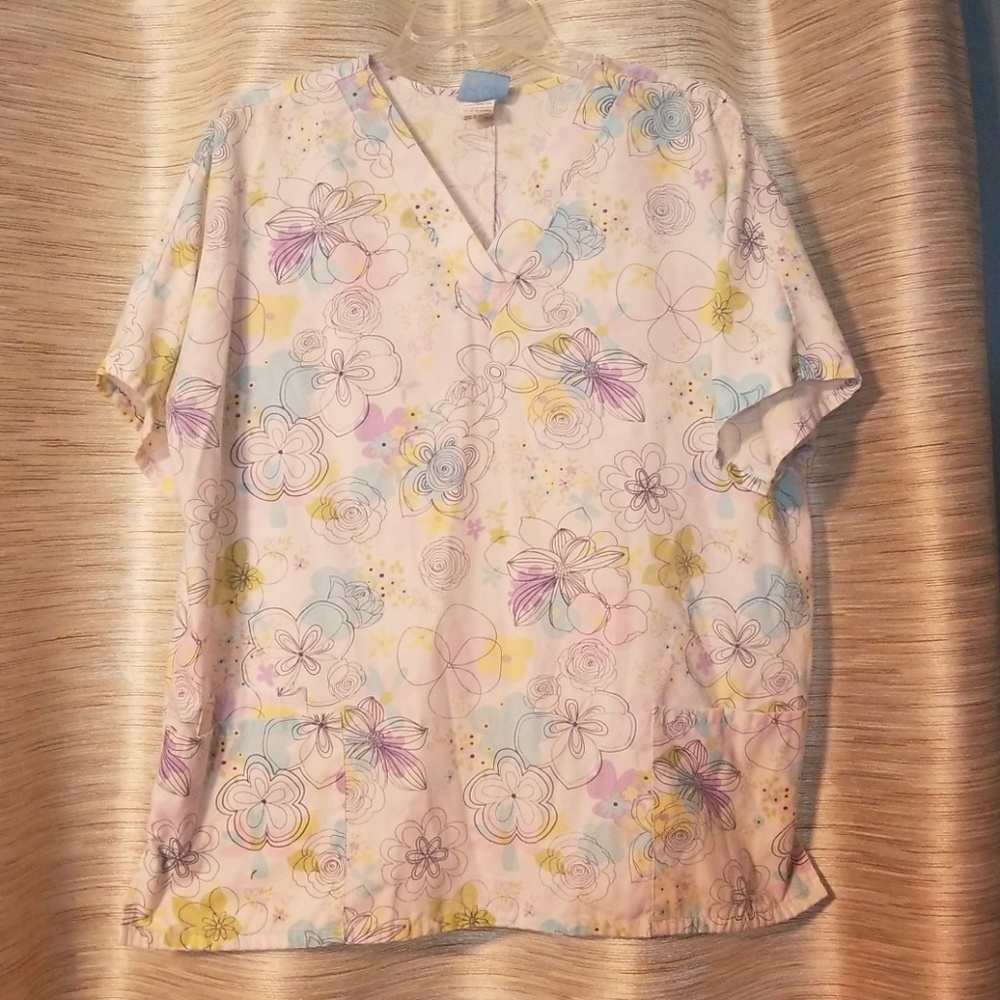 Foral scrub top